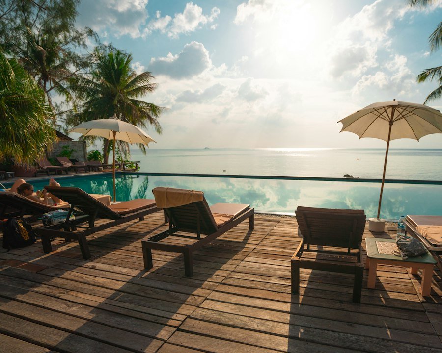 luxury 5-star hotels relaxation