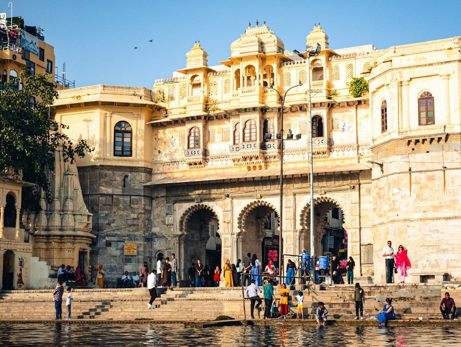 Photo budget hotels near tourist attractions